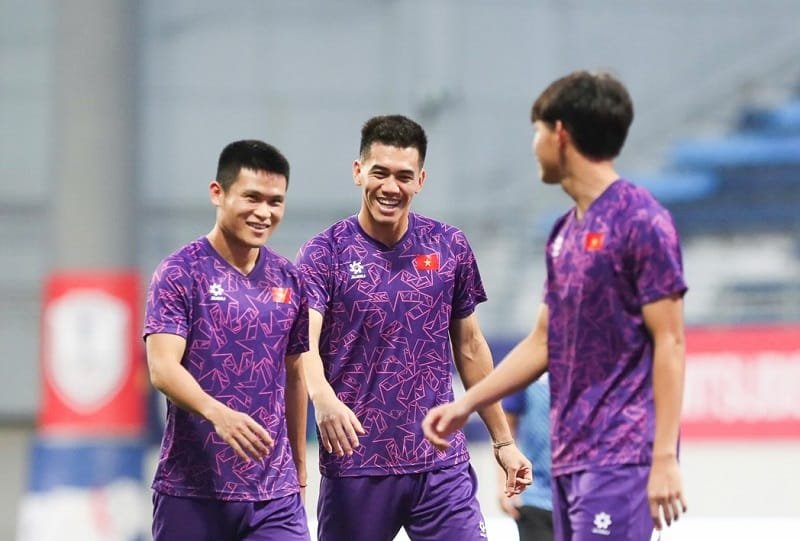 ĐT Việt Nam có thể khai thác khoảng trống khi Singapore buộc phải tấn công (Ảnh: VFF).