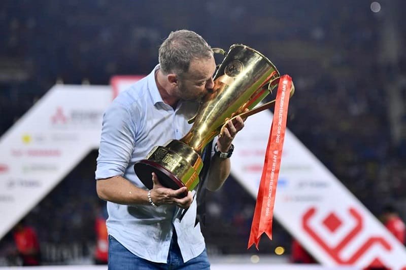 HLV Polking từng đánh bại Việt Nam để vô địch AFF Cup (Ảnh: Sport442).