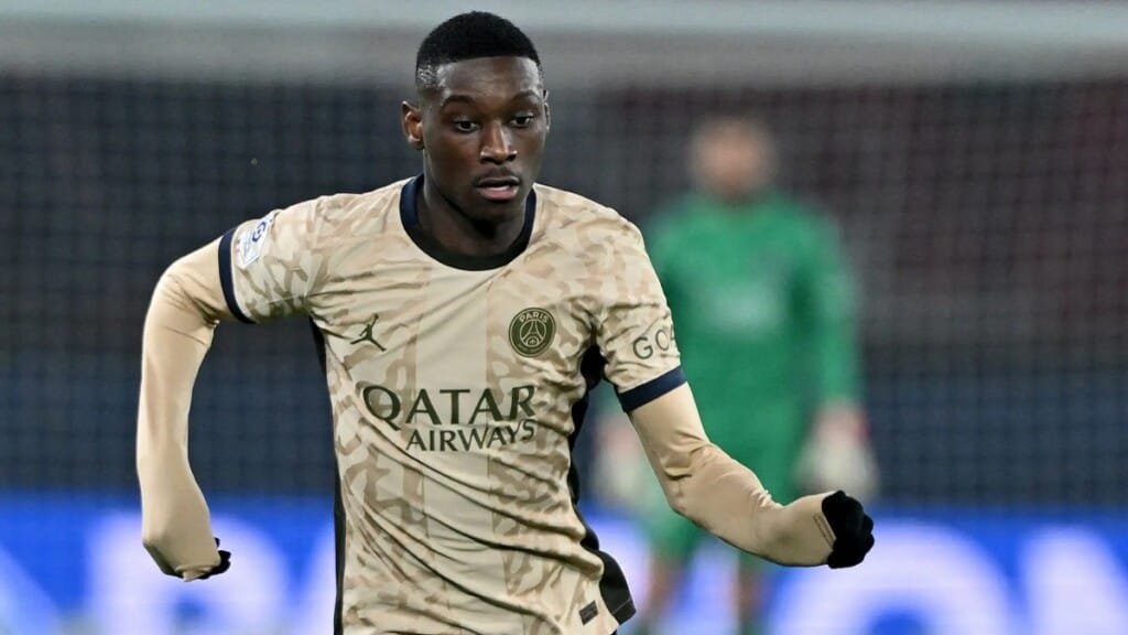 Man United nhắm Randal Kolo Muani